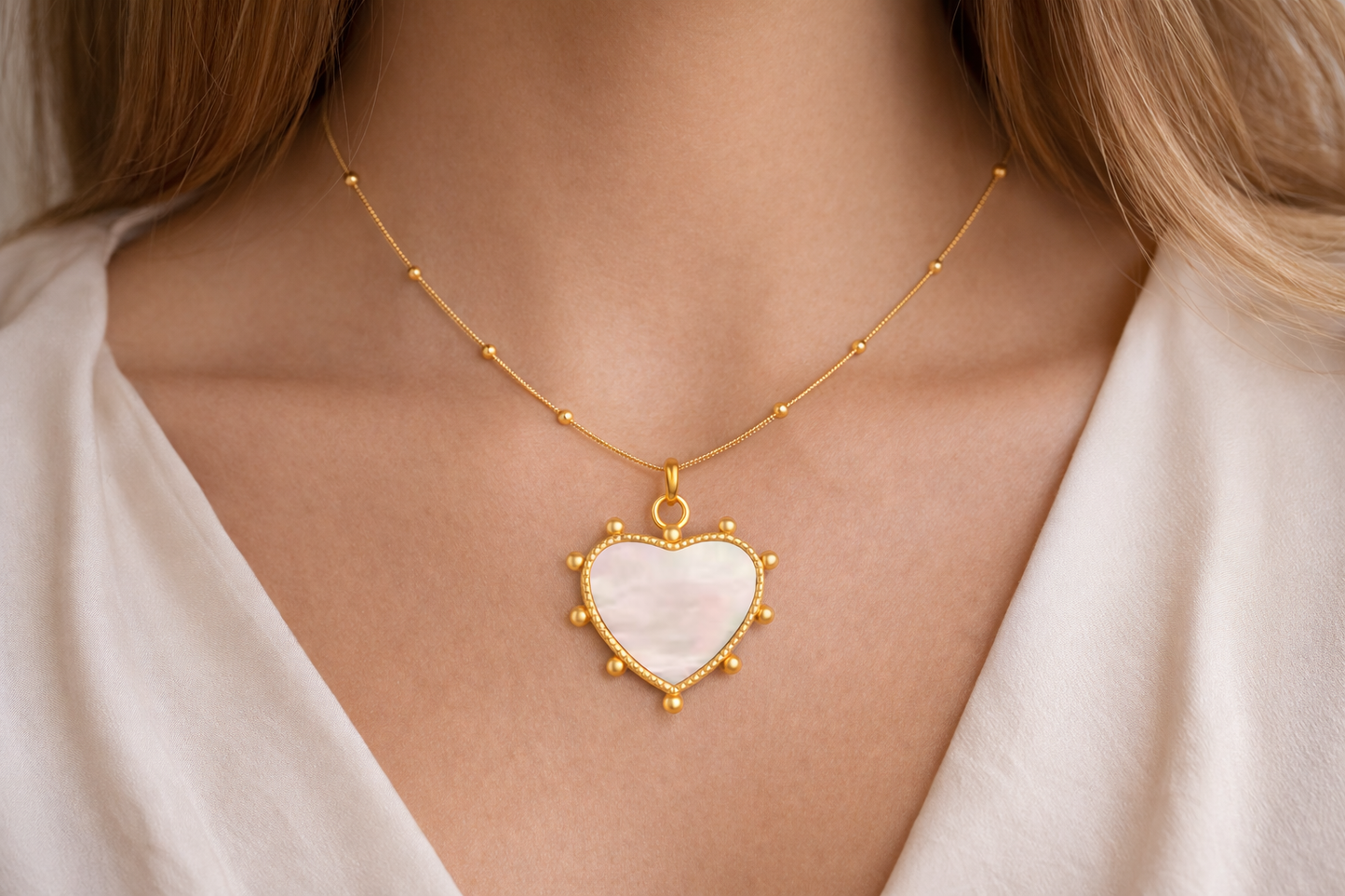 Mother of Pearl Heart Pendant Necklace