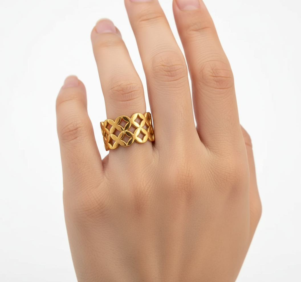 Gold Retro Cutout Ring