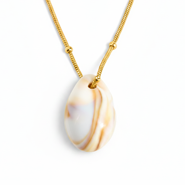 Ocean Shell Pendant Necklace