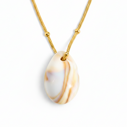 Ocean Shell Pendant Necklace
