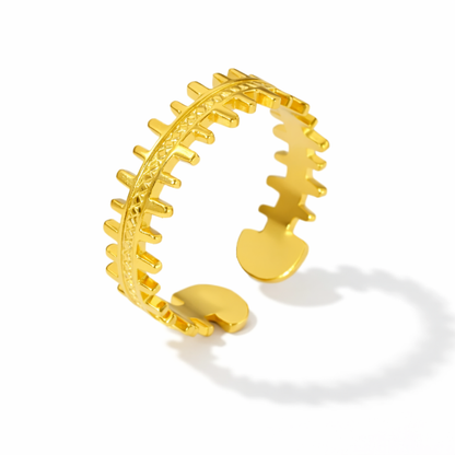 Geometric Spiked Open Ring